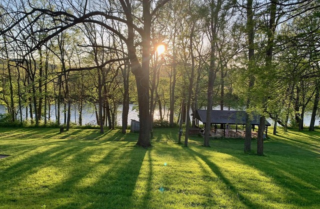 Whitewater River House- entire vacation house on the river