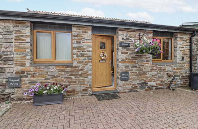 WHITSAND, les animaux de compagnie, avec un jardin à Tideford, Ref 998754