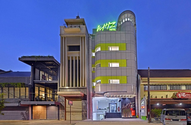 Whiz Hotel Falatehan Jakarta