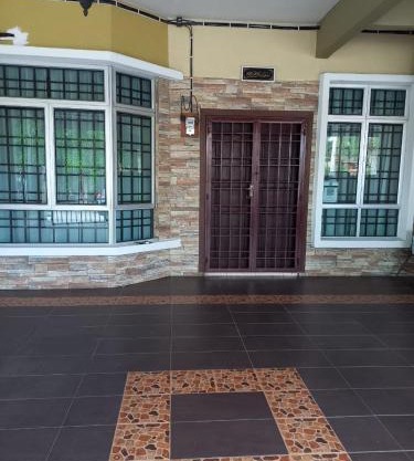 Whole Family House for Holiday in Jasin