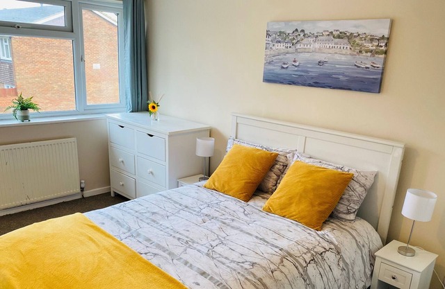 Maison-Standard-Salle de bain privée séparée-Vue sur Rue-3 Bed Semi