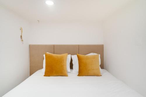 Whome Quiet Retreat Just Minutes from the Buzz
