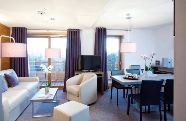 Wifi, 250m del centro estación, fitness, piscina, hammam, balcón, tv, 55m², Alpe d'Huez