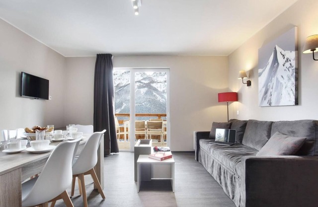 Wifi, remise en forme, piscine, télévision, casier à ski, 54m², Pra Loup