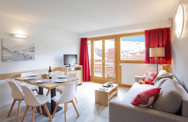 Wifi, pied des pistes de ski, remise en forme, télévision, casier à ski, 80-92m², La Plagne