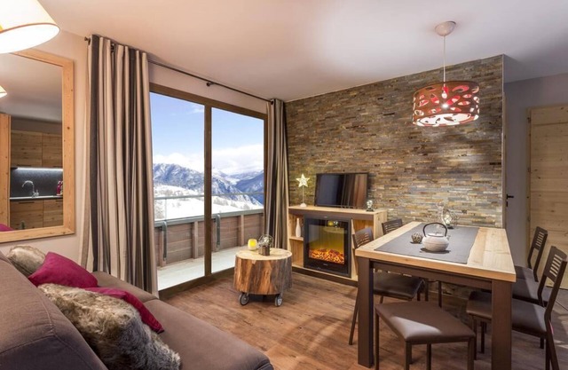 Wifi, 300m du centre station, remise en forme, piscine, balcon, télévision, casier à ski, 50-58m²