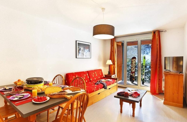 Wifi, 50m du centre station, remise en forme, piscine, sauna, parking, casier à ski, 23m²