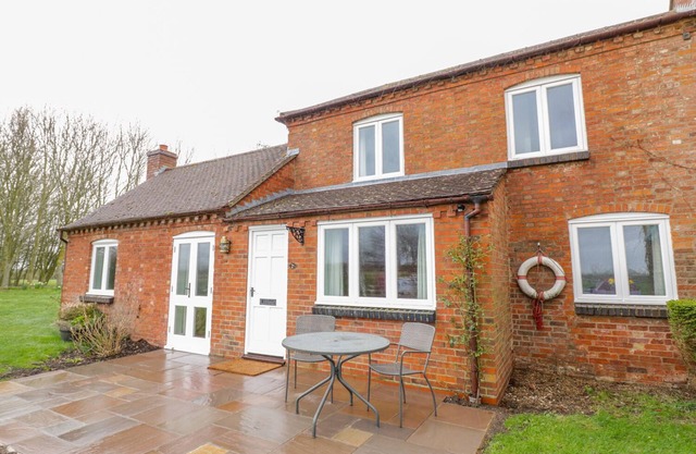 WIGRAMS CANALSIDE COTTAGE à Napton-On-The-Hill, Réf 996499