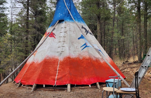Sun & Sky Tipi - Tipi "Glamping" - Expérience unique et spéciale
