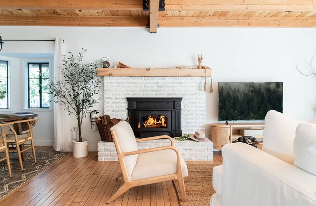 Wild Olive Lodge ° Serene Getaway w/ Movie Room + Hot Tub + EV charger + more!