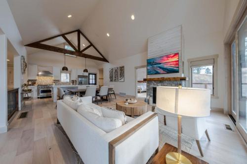 Wilderness Club Haven for 12