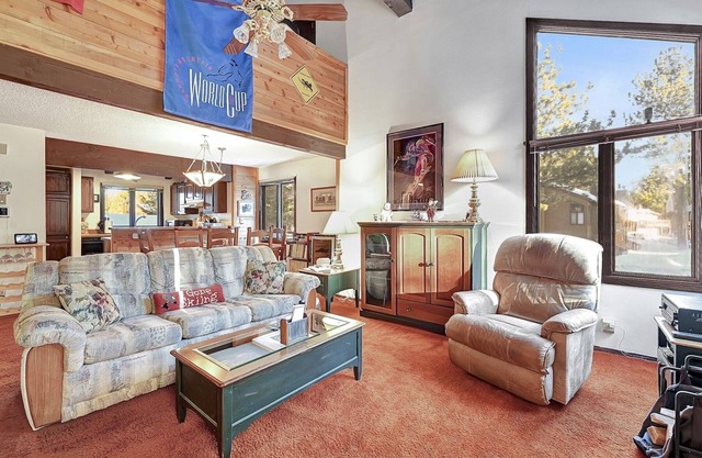Wildflower 64: Pet Friendly, Upstairs Corner Condo