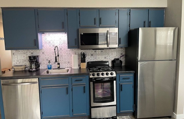 Wildflower Glades · Newly Remodeled Lover’s Luxury Condo with Upgrades