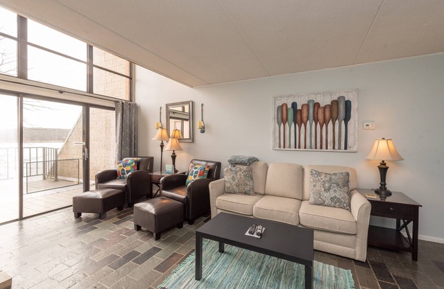 Will O' The Wisp 306C: Unique Lakefront One Bedroom Condo with Great Fireplace &