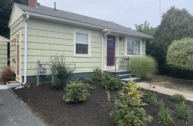 Marchez jusqu'à Willard Beach, Sweet Two Bedroom Cottage pour la location saisonnière ou mensuelle
