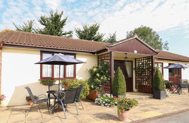Willow Barn, WINCANTON