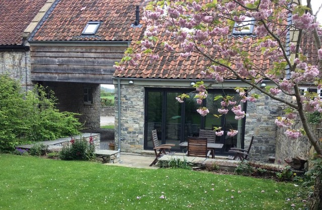 Willow Barn