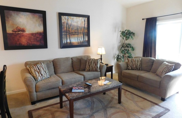 Willow Bend #1632 Pet Friendly 3rd Floor Condo