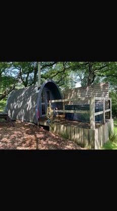 Willow Cabin & Hot Tub