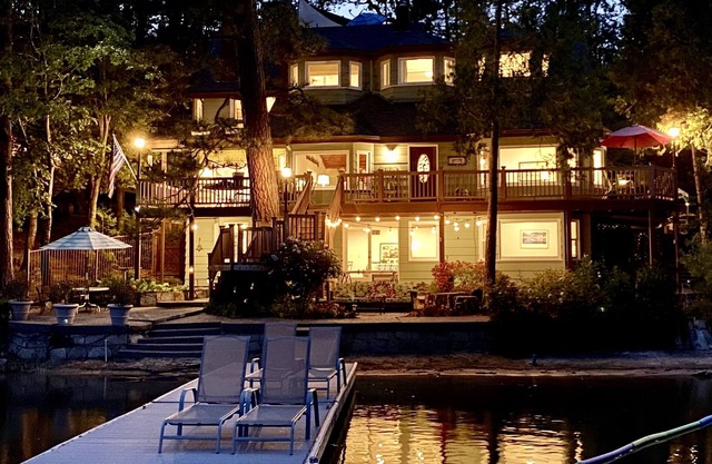 Accueil Lakefront w / dock 6-Bdrm 4-Bth Sleeps 17 - Parc national de Yosemite19 kilomètres
