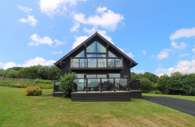 WILLOW LODGE, les animaux de compagnie, avec un jardin à Newquay, Ref 1001383