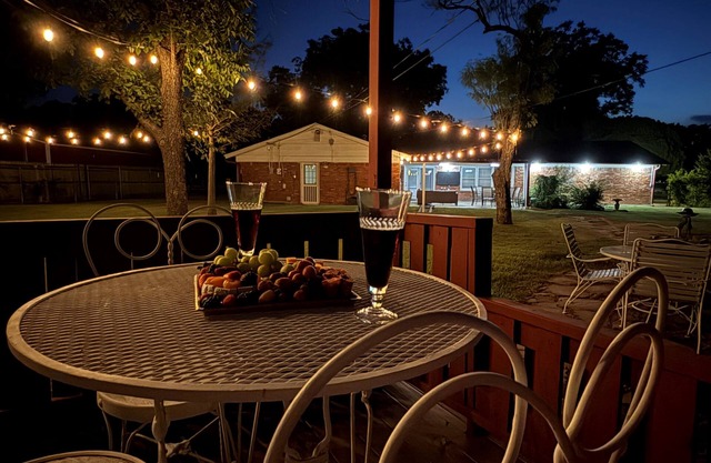 Willow Way - Cozy Brick Home with Outdoor Oasis