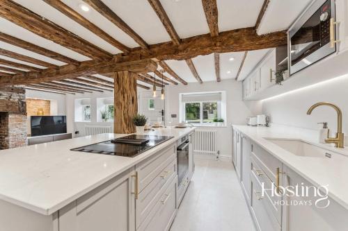 Willowbrook Cottage - 3 Bed Countryside Escape