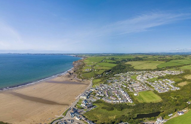 Willowcot Cottage, Holiday Cottage Talbenny, Little Haven, Sleeps 2, 1 bedrooms, bathrooms