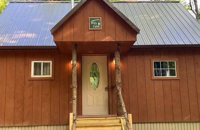 Willy Cabin
