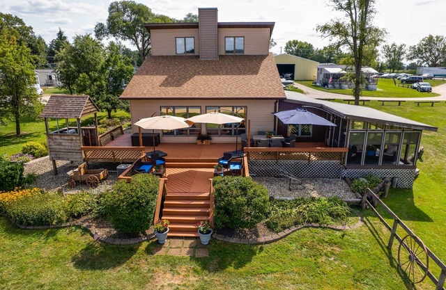 Windjammer, Lakefront Home-Away-From-Home!!!