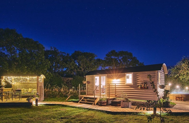 Windmill Old Orchard - Luxury Cottages