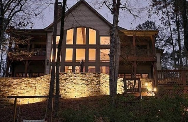 Windows on Wedowee: Lakefront Luxury Private 4 BR/3.5 BA House w/ 2-Level Dock