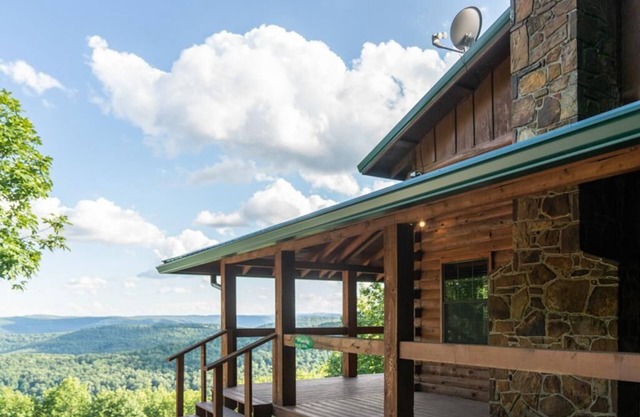 Windridge Cabin w/ Beautiful View