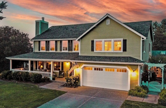 Summer Sale ☀️ Hot Tub. Grill. Fast Wi-Fi. Basketball. Views.