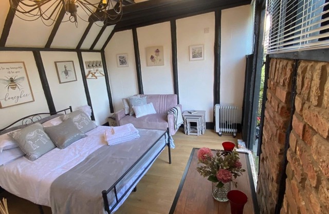 Windsor / Ascot / Bracknell Beautiful Barn