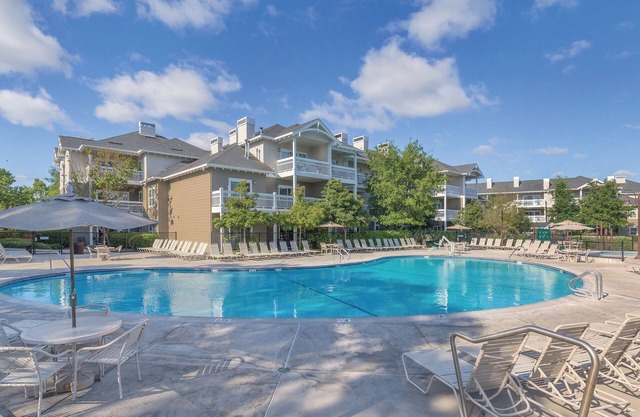 Windsor, Californie: Sonoma 3 Chambre Condo w / Cheminée, Resort Piscine, Spa, WiFi & More!