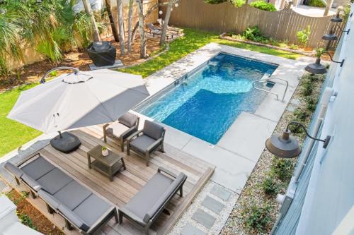 Windward House by AvantStay Walk to Beach Restaurants Saltwater Pool