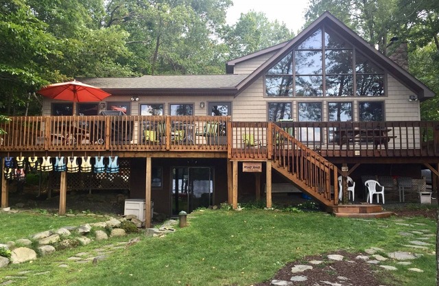 Belle maison au bord du lac
