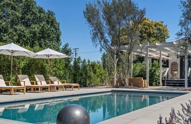 2br / 1Ba Cottage, 5 Min. pour Plaza