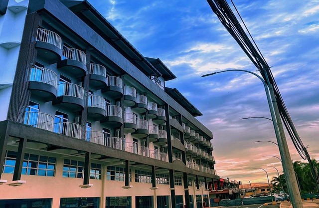 Wing Tat Grand Hotel