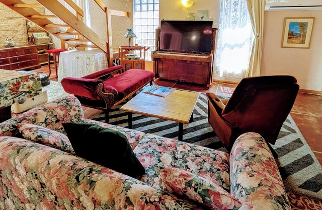 Winter hideaway loft style unit with Fireplace, Billiard table and Bath.