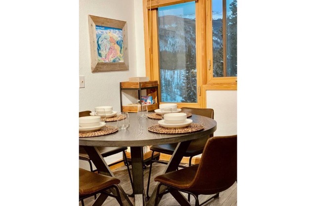 Winter Park Studio | Venture Out This Summer!