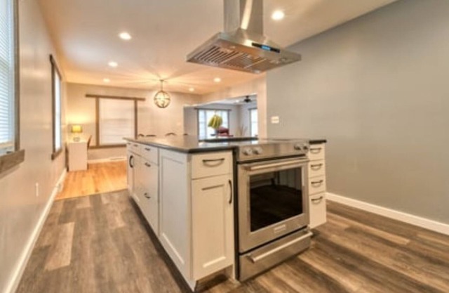 Monthly rental house downtown Otown - No pet fees!