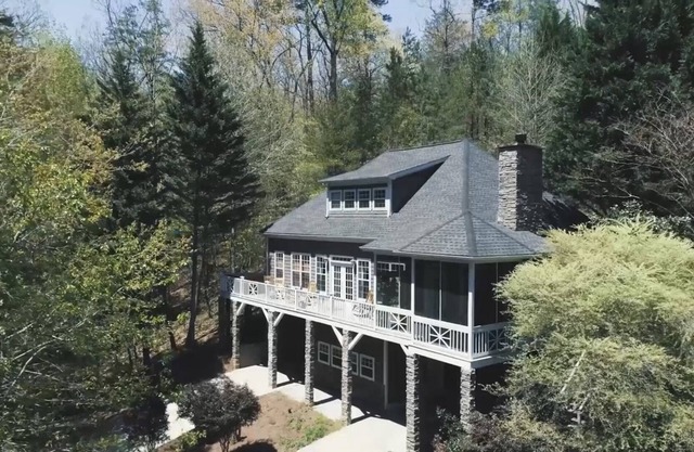 BELLE MAISON SUR CAPE COD LAKE BURTON