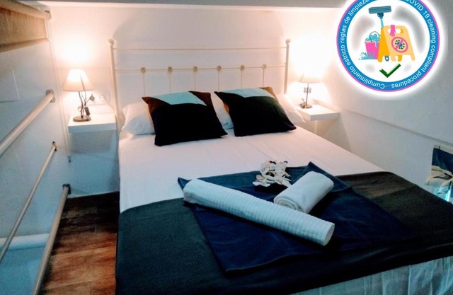 WISH SUITE BARRIO DE LEON EN TRIANA