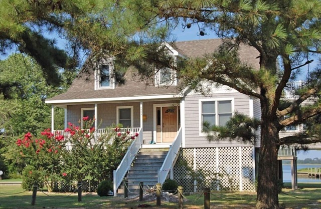 Wishful Thinking- Beautiful Home, Quiet Community, Canal Front w/ Boat Dock