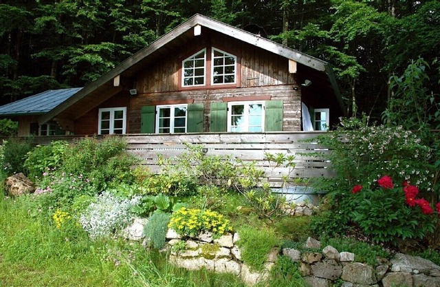with a unique idyllic location, 4 **** - comfort, great views, completely quiet