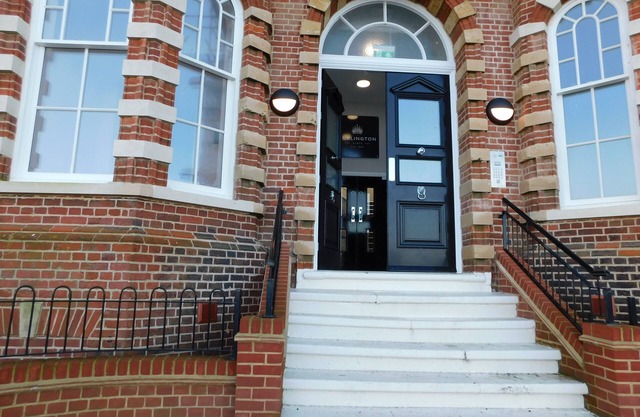 With its wonderful, far reaching sea views, this first floor apartment certainly does have the WOW f