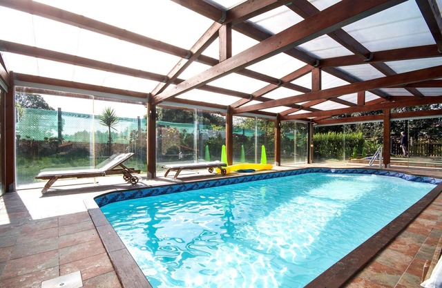 Avec piscine et domaine privé