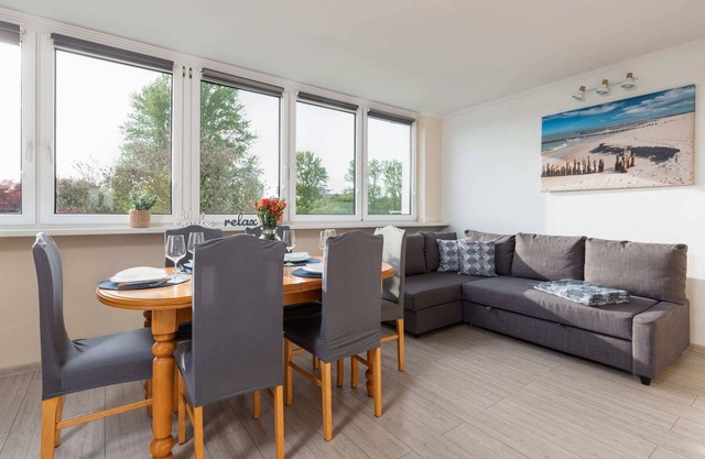 Wojska Polskiego 22 | Large Apartment By the River